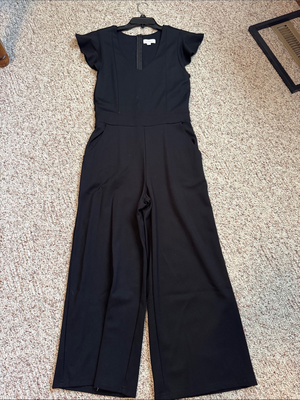 Evereve Black Wide-Leg Jumpsuit with Flutter Sleeves